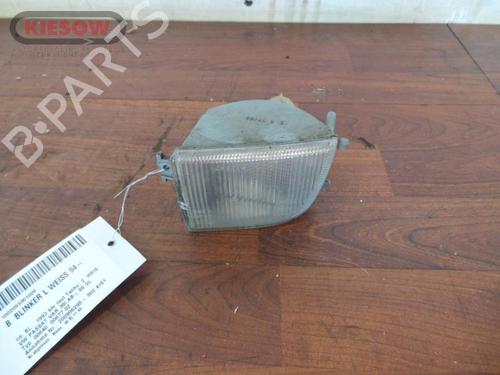 Blinklys fortil venstre VW PASSAT B3/B4 Variant (3A5, 35I) 1.8 (90 hp) 15360165