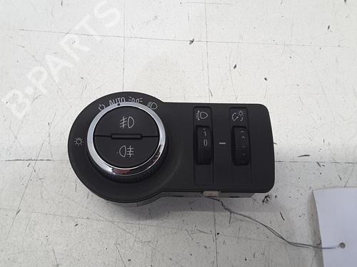 Used Headlight switch OPEL INSIGNIA A Sports Tourer (G09) 2.0 CDTI (35) (160 hp) 16177253