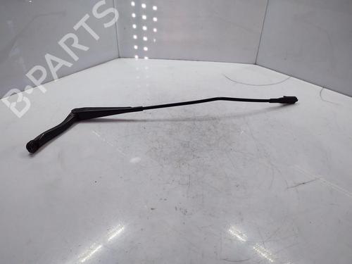 Used Front windshield wiper arm Front windshield wiper arm 36794902 36794902