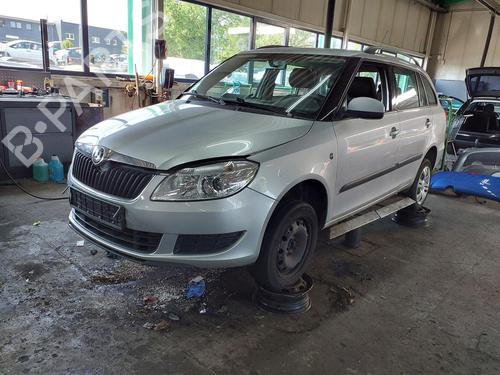 Left headlight SKODA FABIA II Combi (545) 1.2 | BP38227454C28 - Image 2
