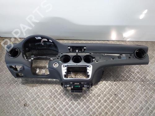 Used Instrument cluster MERCEDES-BENZ GLA-CLASS (X156) GLA 180 (156.942) (122 hp) 18463581