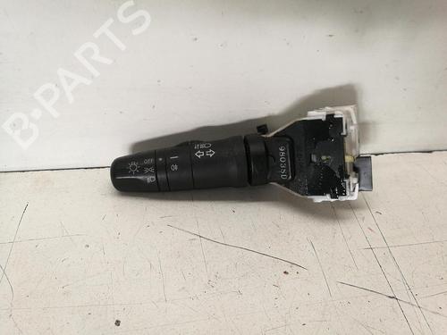 Used Switch NISSAN MICRA III (K12) 1.2 16V (65 hp) 15367502