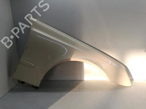 Used Right front fenders MERCEDES-BENZ E-CLASS (W211) E 200 CDI (211.007) (136 hp) 15367318