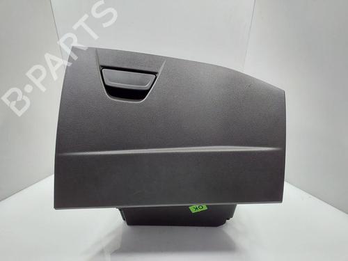 Used Glove box FORD FOCUS III Turnier 1.0 EcoBoost (125 hp) 18463436