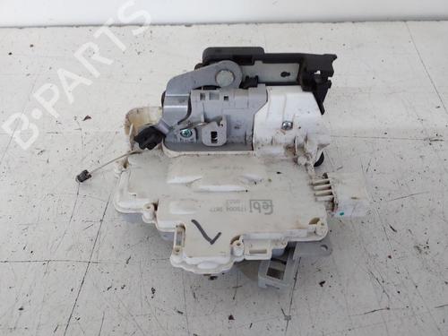 Front left lock VW EOS (1F7, 1F8) 1.4 TSI | BP34361567C98 - Image 2