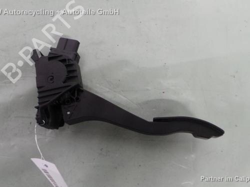 Used Pedal VW TOURAN (5T1) 2.0 TDI (150 hp) 16100801
