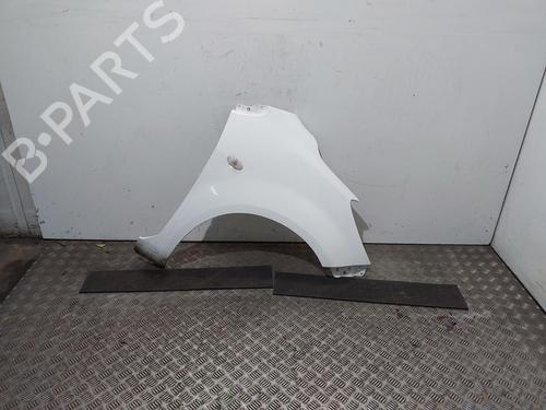 Guarda-lamas direito OPEL AGILA B (H08) 1.2 (F68) (86 hp) 31179885