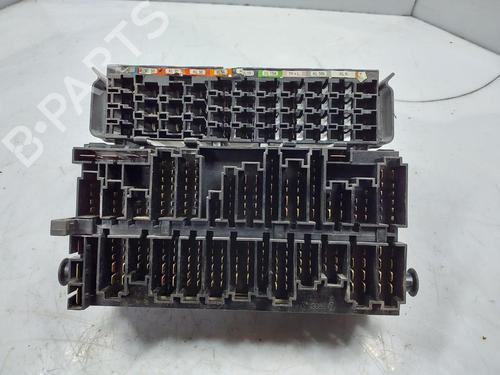 Sikringsdose VW TRANSPORTER T4 Bus (70B, 70C, 7DB, 7DK, 70J, 70K, 7DC, 7DJ) 2.5 TDI | BP29930207E1