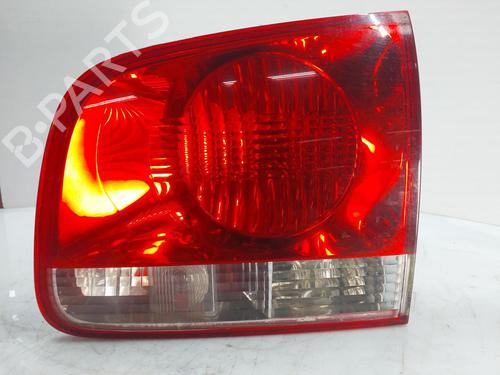 Højre baglygte bagklap VW TOUAREG (7LA, 7L6, 7L7) 2.5 R5 TDI (174 hp) 30333577