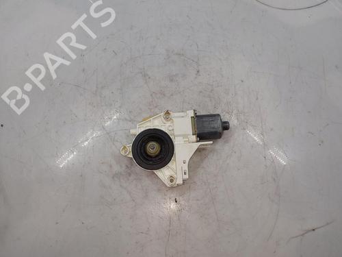 Elevalunas delantero derecho VW GOLF PLUS V (5M1, 521) 1.6 (102 hp) 31239808