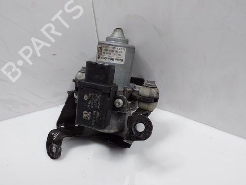 Used Vacuum pump VW GOLF VII (5G1, BQ1, BE1, BE2) 1.0 TSI (110 hp) 18463153