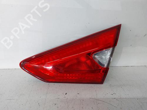 right-tailgate-light-nissan-pulsar-hatchback-c13-2014-32740971 main image