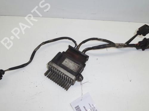 Used Electronic module AUDI A4 B8 (8K2) 2.7 TDI (190 hp) 15364239