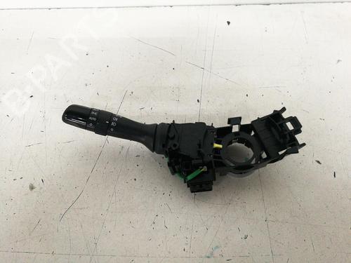 Used Switch TOYOTA AVENSIS Estate (_T27_) 2.0 D-4D (ADT270_, ADT270R) (124 hp) 16067676