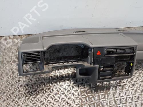 Instrumentbræt VW TRANSPORTER T4 Bus (70B, 70C, 7DB, 7DK, 70J, 70K, 7DC, 7DJ) 2.5 TDI | BP29879977C46