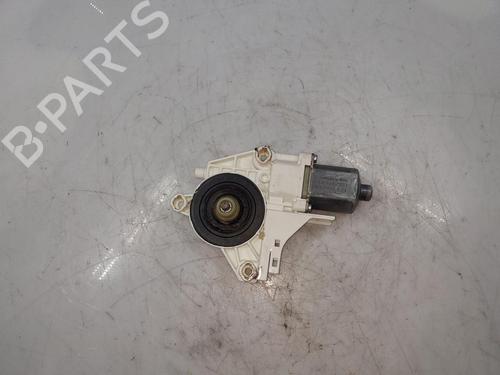 Elevalunas delantero izquierdo VW GOLF PLUS V (5M1, 521) 1.6 (102 hp) 31239807