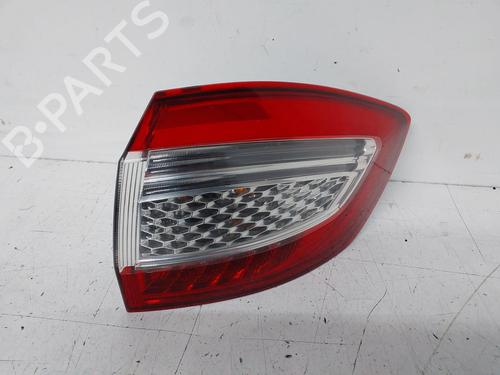 Achterlicht rechts FORD MONDEO IV Turnier (BA7) 2.0 TDCi (140 hp) 31693044