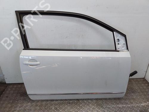 right-front-door-vw-up-121-122-bl1-bl2-bl3-123-2011-36151276 main image