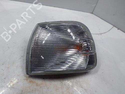 Intermitente delantero izquierdo VW TRANSPORTER T4 Bus (70B, 70C, 7DB, 7DK, 70J, 70K, 7DC, 7DJ) 2.5 TDI (102 hp) 29879985