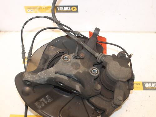 Right front steering knuckle MERCEDES-BENZ C-CLASS (W203) C 180 (203.035) | BP15312850M26 