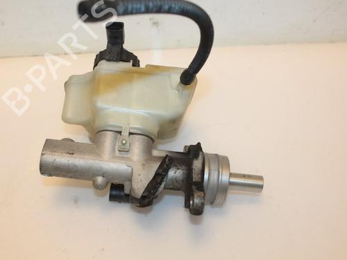 Used Brake master cylinder Brake master cylinder 15319795 15319795