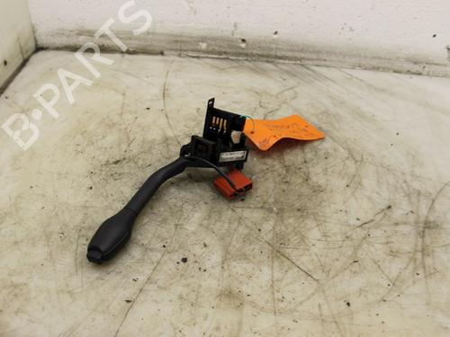 Used Steering column stalk VW POLO (6N2) 1.4 16V (75 hp) 15301357