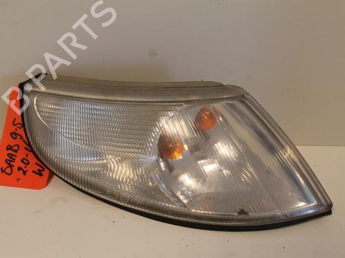 Used Right front indicator Right front indicator 15305743 15305743