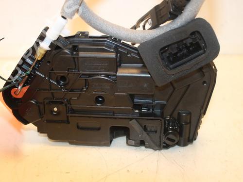 annen-vw-touran-5t1-20-tdi-5ta839016e-2015-15315772 main image