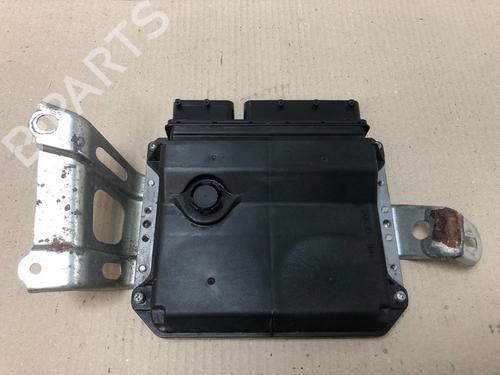 Engine control unit (ECU) TOYOTA YARIS (_P9_) 1.3 VVT-i (SCP90_, SCP90R) | BP15537764M57 