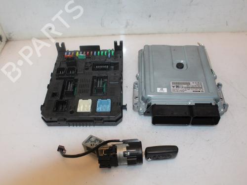 Used Engine control unit (ECU) Engine control unit (ECU) 15328938 15328938