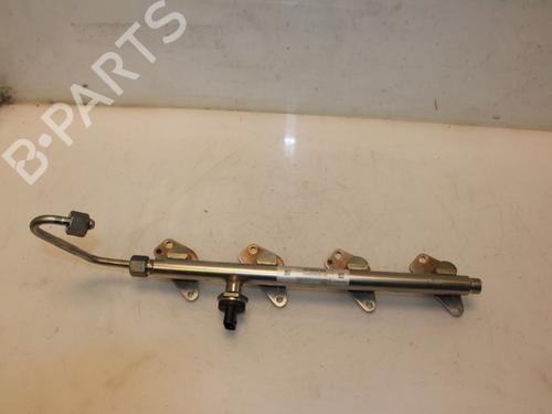 Used Injection rail Injection rail 15736202 15736202