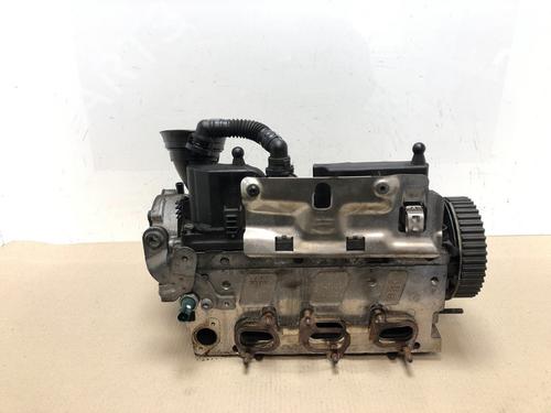 Used Cylinder head Cylinder head 19504109 19504109