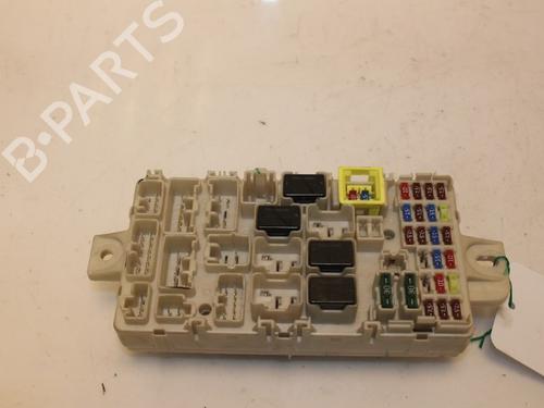 Used Fuse box Fuse box 15325898 15325898
