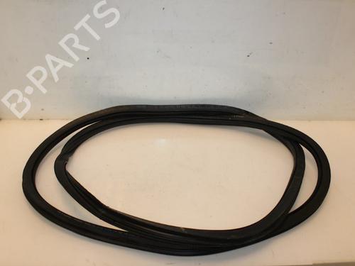 Used Rubber door seal VW TIGUAN (AD1, AX1) 2.0 TDI 4motion (150 hp) 15322969