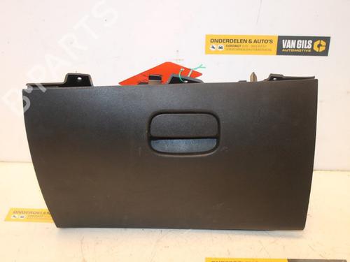 Used Glove box FIAT PUNTO (199_) 0.9 Twinair Turbo (86 hp) 16183144