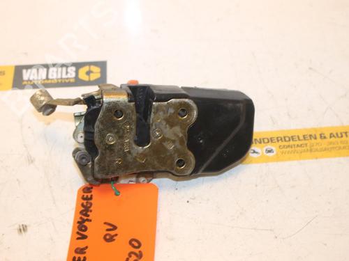 Front right lock CHRYSLER VOYAGER IV (RG, RS) 2.4 | BP15313212C97 