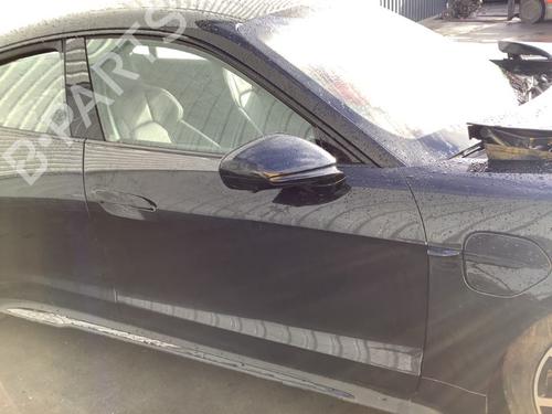 right-front-door-porsche-taycan-y1a-2019-37209052 main image