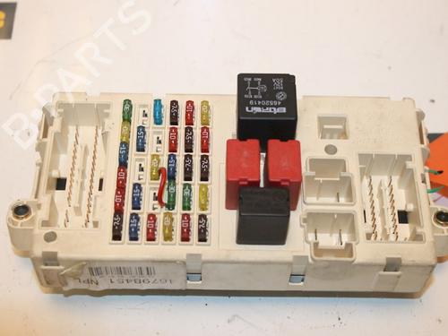 Used Fuse box Fuse box FIAT PUNTO (188_) 1.2 60 (188.030, .050, .130, .150, .230, .250) (60 hp) 15313775 15313775