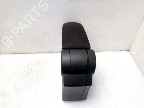 Used Armrest / Center console Armrest / Center console 25928428 25928428