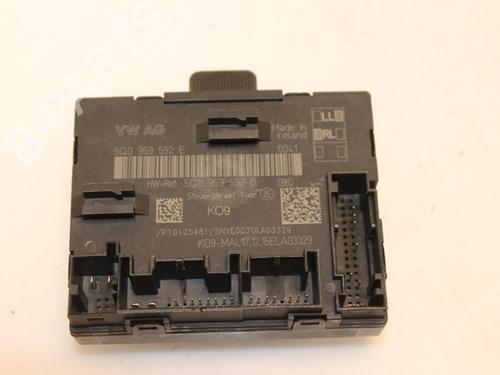 Module électronique VW TOURAN (5T1) 2.0 TDI (110 hp) 15331001