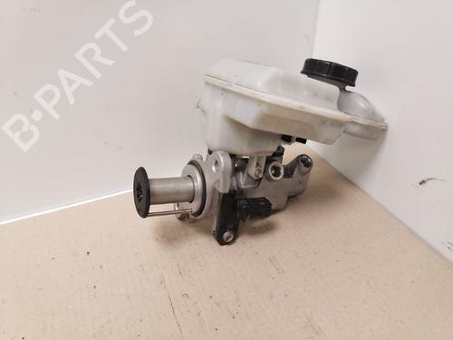 Used Brake master cylinder VW TOURAN (5T1) 2.0 TDI (150 hp) 15339598