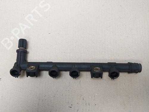 Used Injection rail Injection rail 15535338 15535338