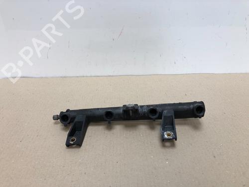 Used Injection rail CITROËN C2 (JM_) 1.4 (73 hp) 15538225