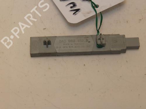 Used Antenna/Base VW GOLF VII (5G1, BQ1, BE1, BE2) 1.4 GTE Hybrid (204 hp) 15324148