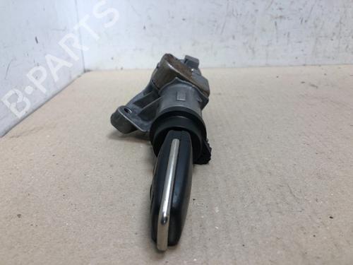 Clé de contact AUDI A4 B7 Avant (8ED) 2.0 TFSI quattro (200 hp) 15344564