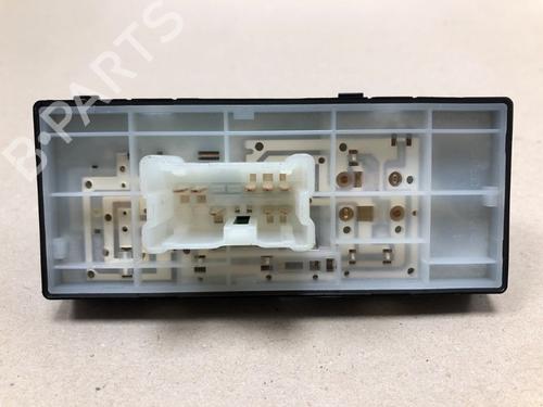 Switch NISSAN JUKE (F16_) 1.6 Hybrid | BP37209544I30 - Image 4