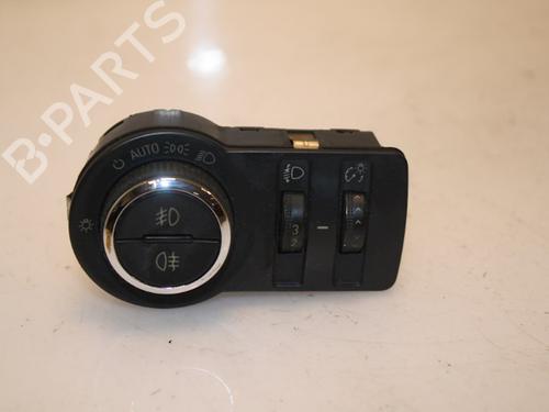 Used Headlight switch OPEL INSIGNIA A Sports Tourer (G09) 1.4 (35) (140 hp) 15334065