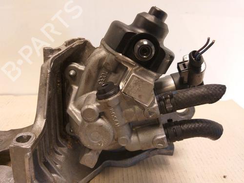 Pompe à carburant VW TOURAN (5T1) 2.0 TDI | BP15340369M76