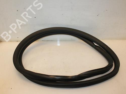 Used Rubber door seal SEAT IBIZA IV (6J5, 6P1) 1.0 TSI (95 hp) 15326496