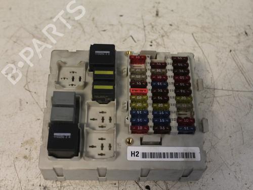 Used Fuse box Fuse box 15307635 15307635
